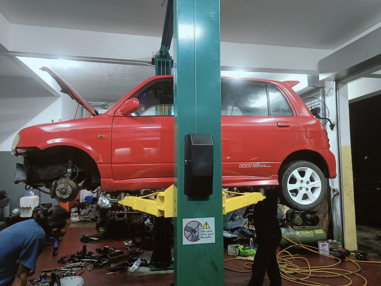 9b0fbfbc-f9cf-438c-8972-17593583bb85